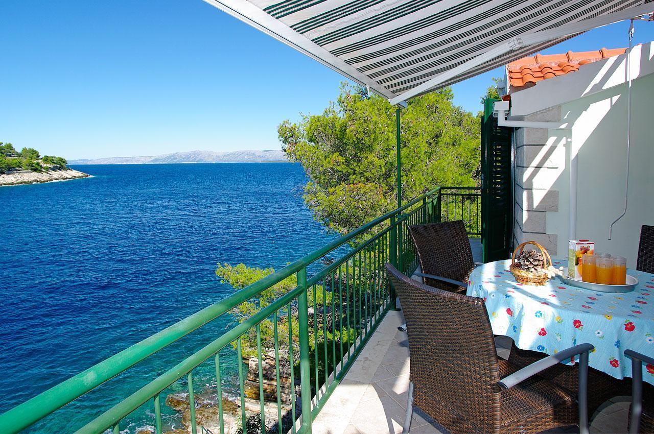 Komfortables Ferienhaus mit eigener Badebucht f&uu Ferienhaus in Dalmatien