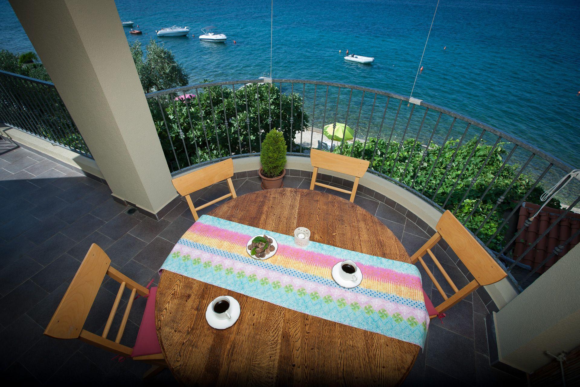 Große Ferienwohnung mit Balkon und fantastis Ferienwohnung in Dalmatien