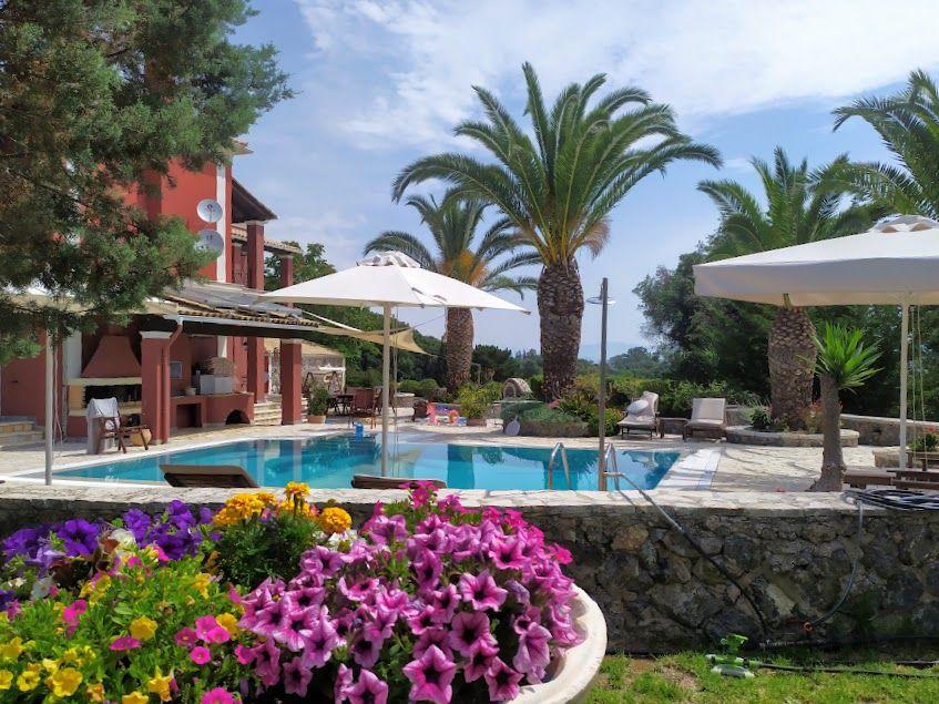 Ferienhaus in Korfu mit Großem Pool Ferienhaus 