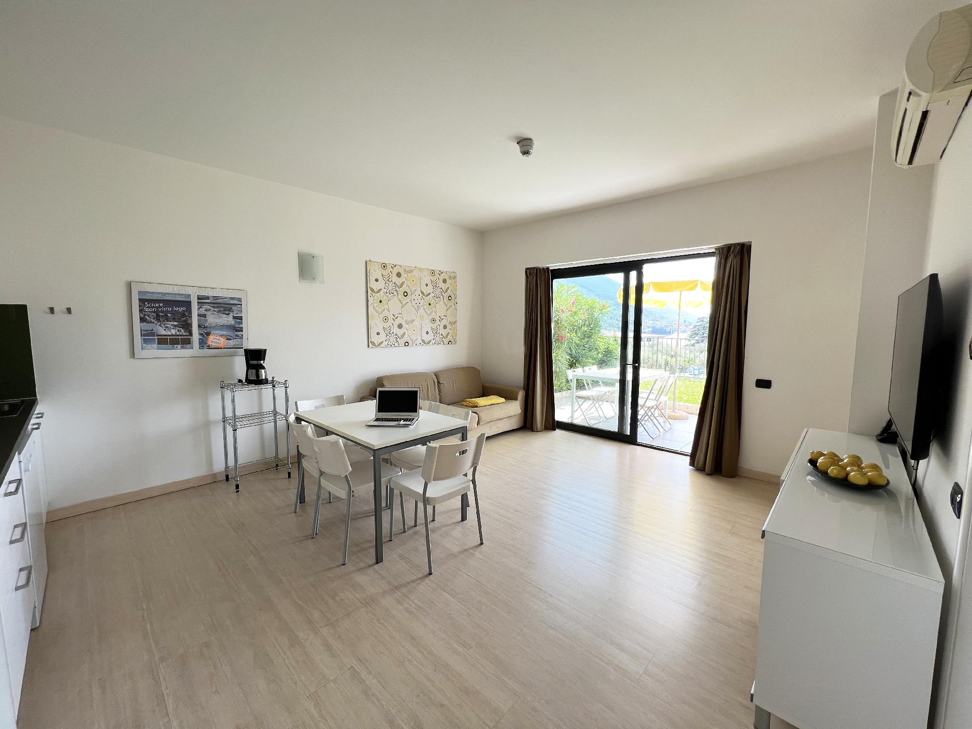 Ferienwohnung für 6 Personen ca. 65 m² i   Malcesine