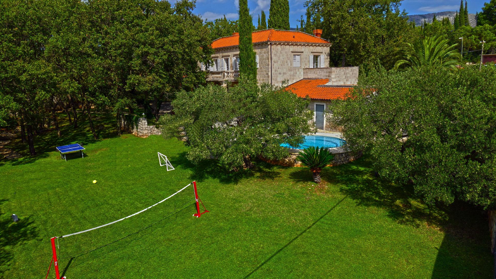 Ferienhaus in ?ilipi mit Großem Garten und P Ferienhaus in Dalmatien