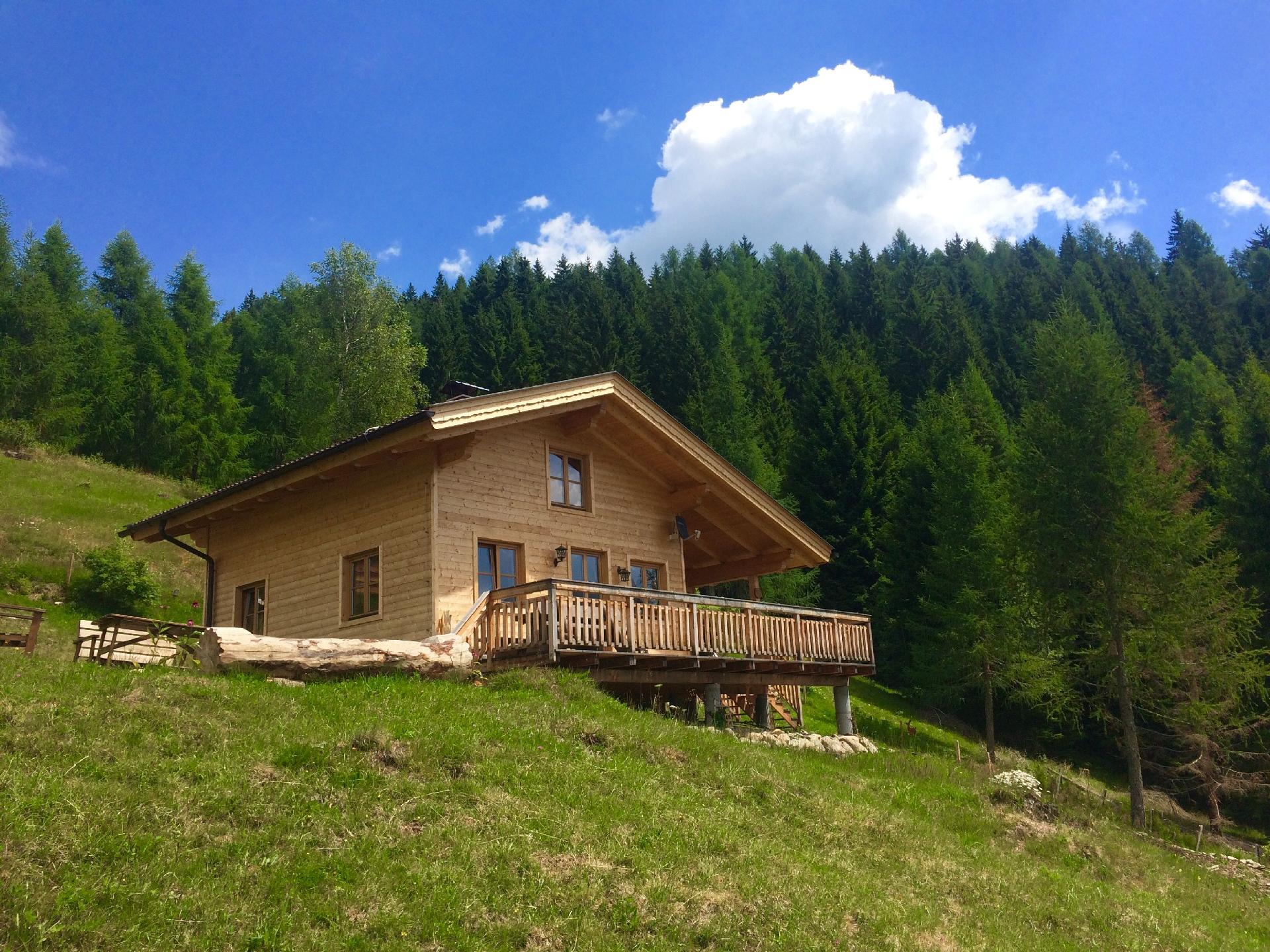 Gemütliche Berghütte mit Sauna in beeind Ferienhaus in Europa