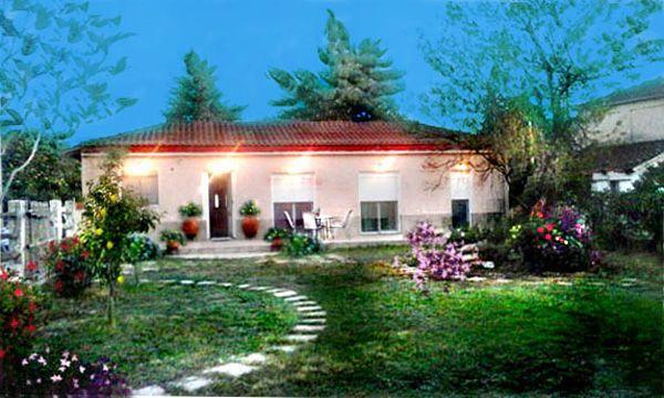Tolles Ferienhaus in Kouloura mit Terrasse, Grill  Ferienhaus in Griechenland
