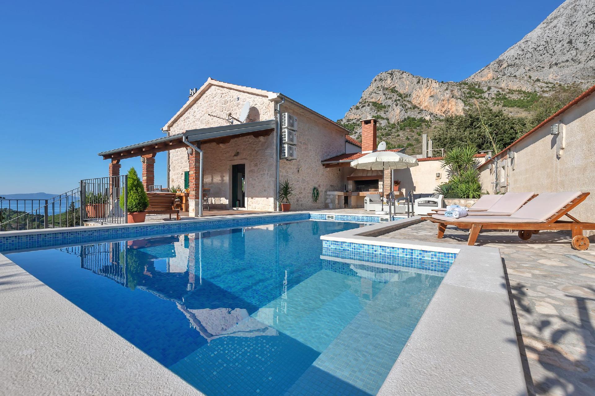 Charmantes Steinhaus mit Pool nahe Makarska mit dr Ferienhaus in Dalmatien