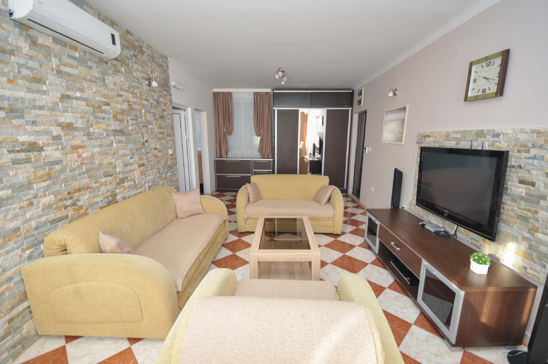 Ferienwohnung für 4 Personen ca. 55 m² i Ferienhaus in Montenegro