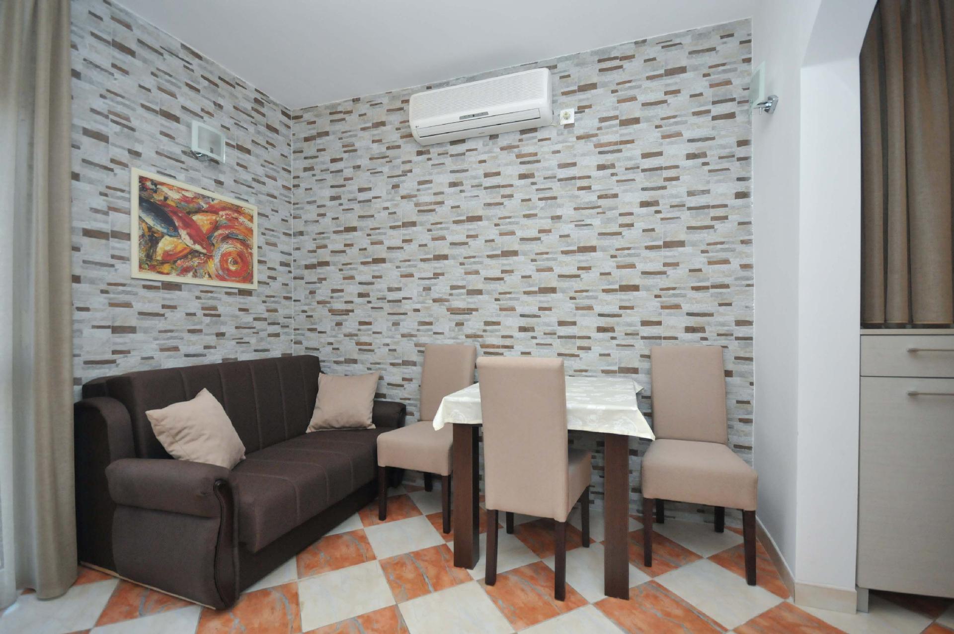 Ferienwohnung für 4 Personen ca. 35 m² i Ferienhaus in Montenegro