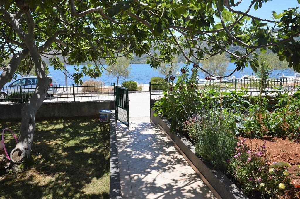 Ferienwohnung für 4 Personen ca. 55 m² i  in Dalmatien
