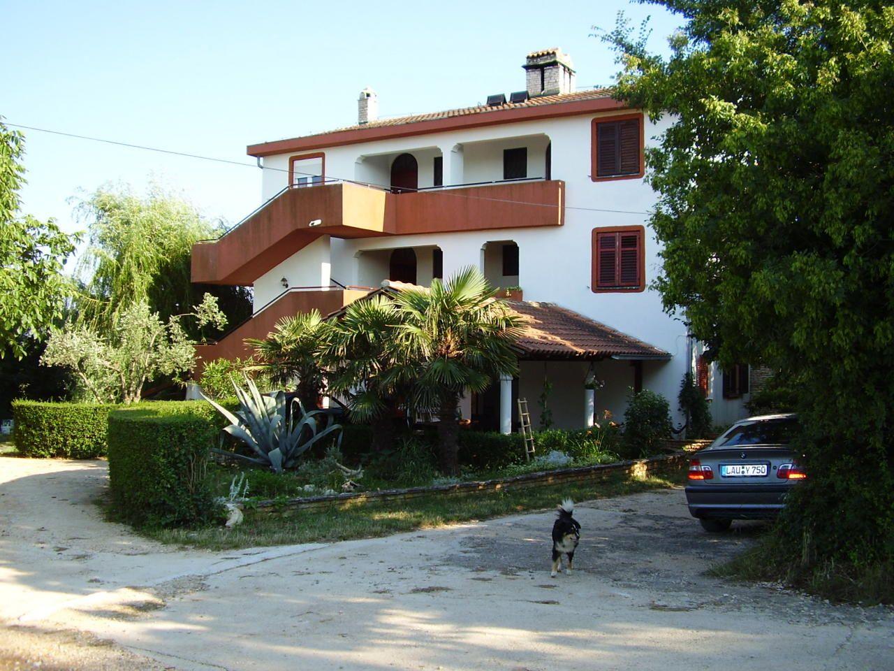 Ganze Wohnung in Li?njan mit Möbliertem Balko Ferienwohnung in Istrien