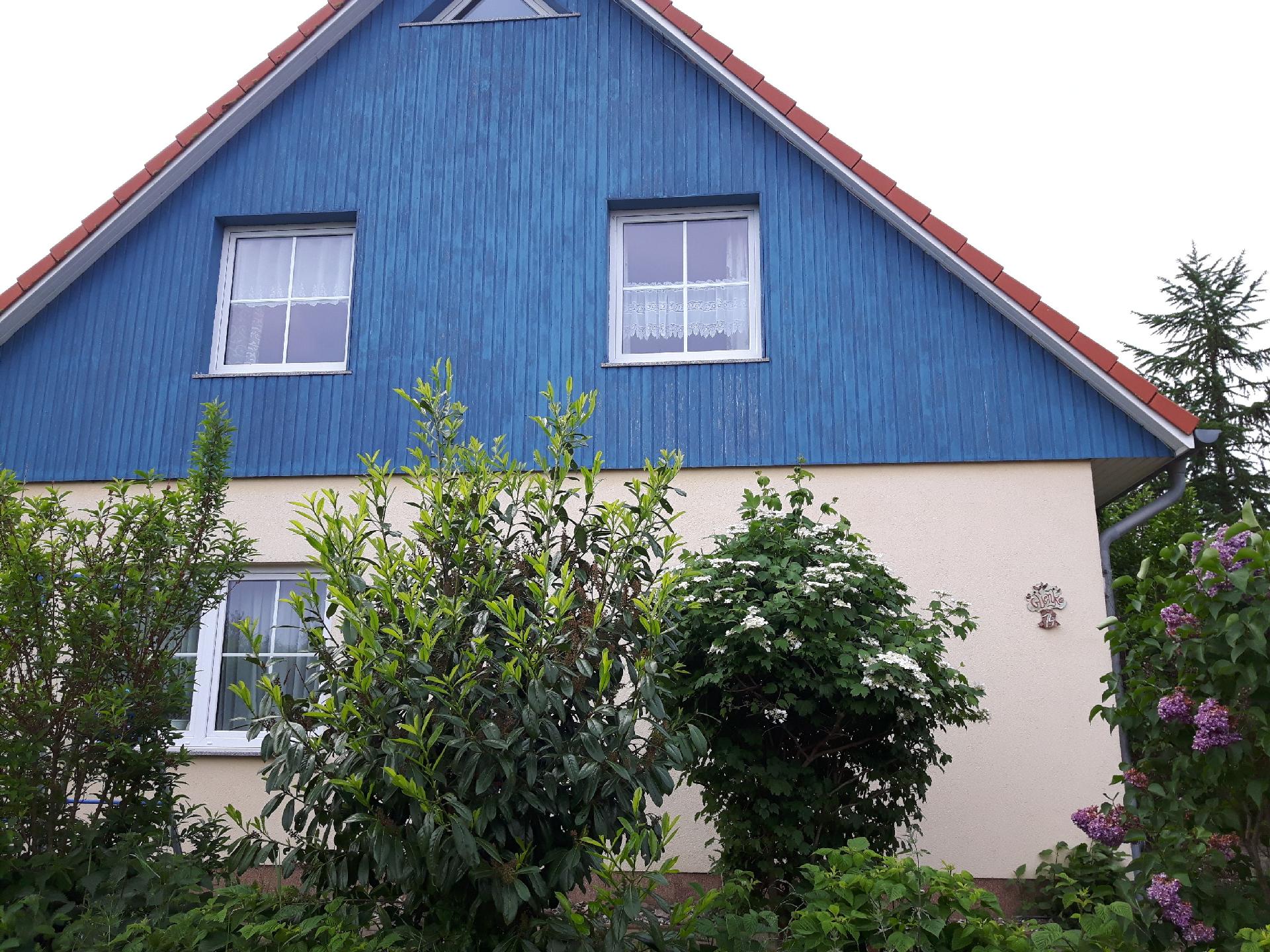 Gemütliche Dachgeschosswohnung mit Garten Ferienhaus  Westmecklenburger Ostseeküste