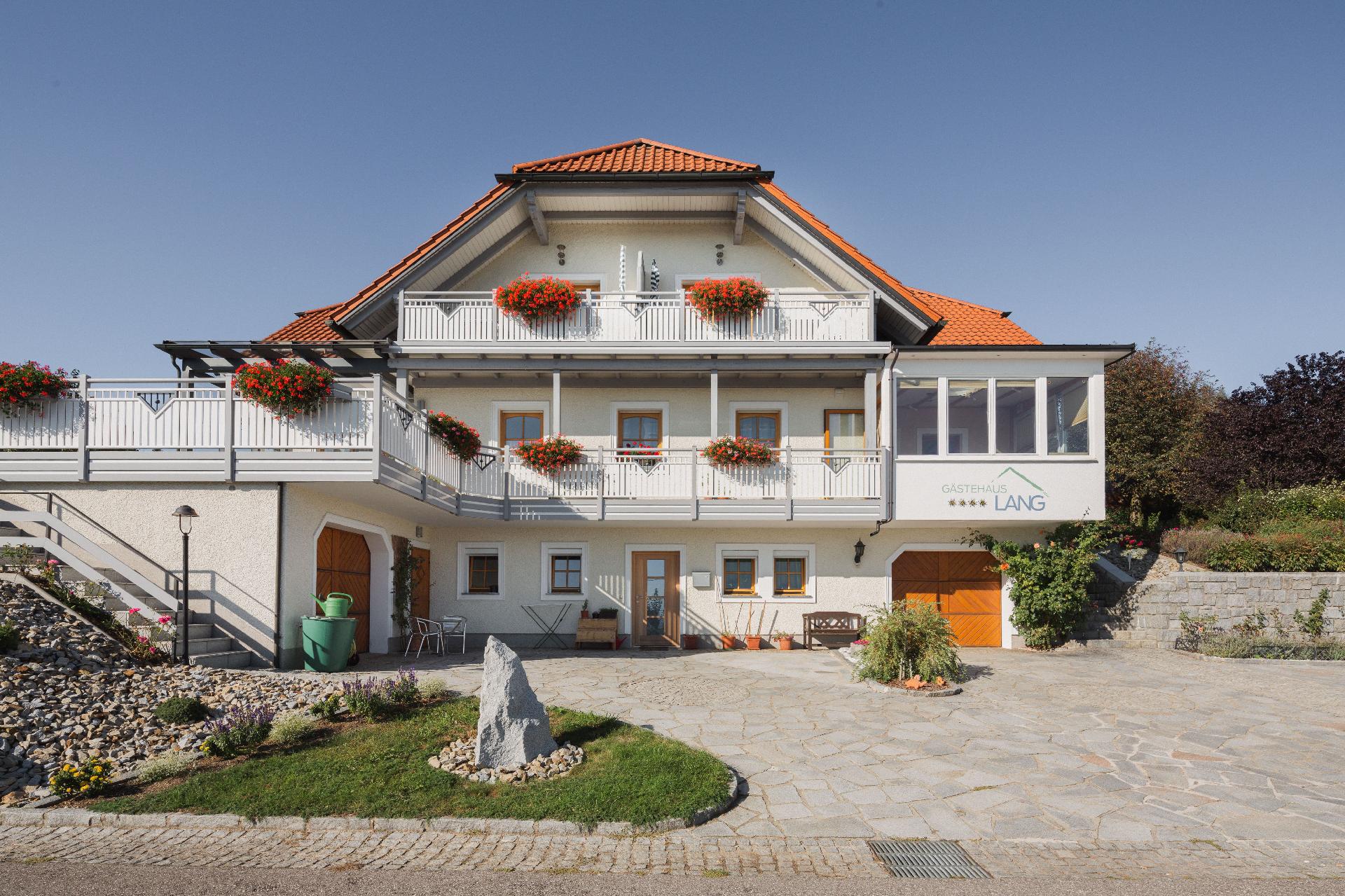 Ferienwohnung mit Balkon für drei Personen Ferienhaus in Österreich