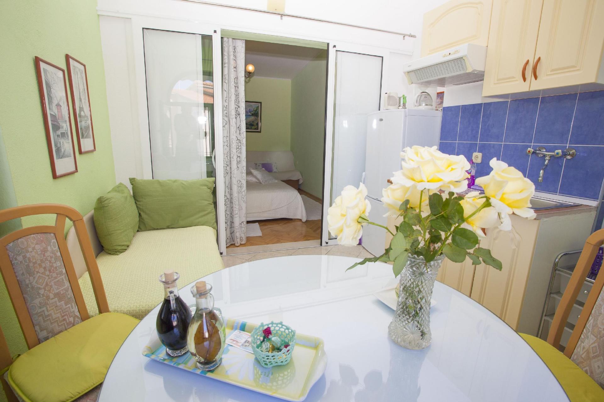 Komfortable Ferienwohnung mit Balkon   Makarska
