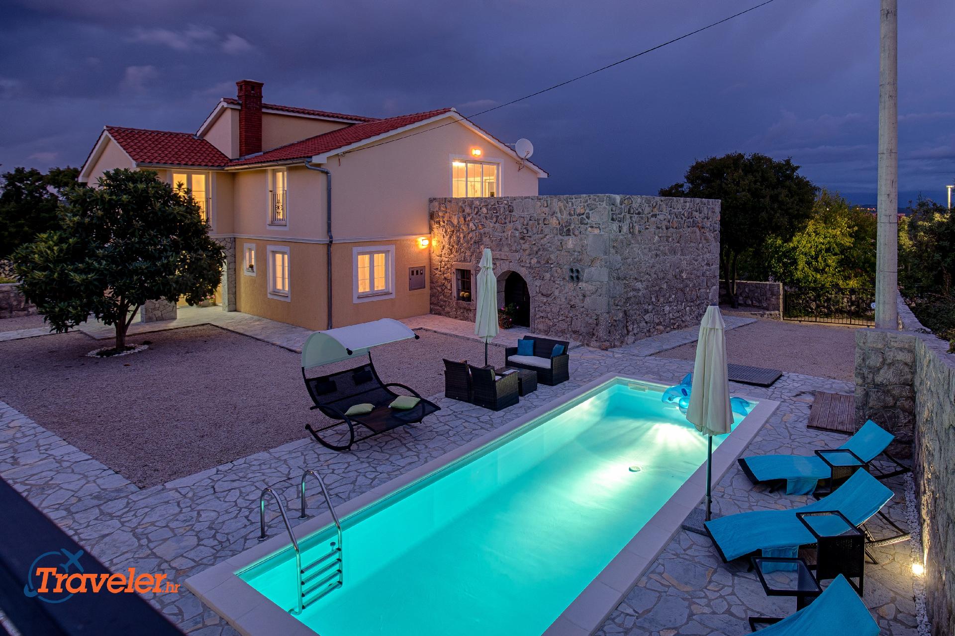 Ferienhaus mit Privatpool für 9 Personen  + 1 Ferienhaus  kroatische Inseln