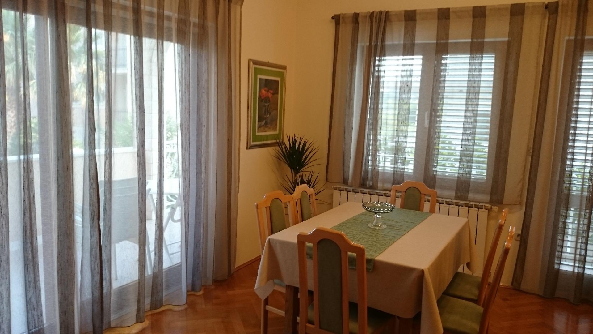 Ferienwohnung für 6 Personen ca. 65 m² i Ferienwohnung in Kroatien