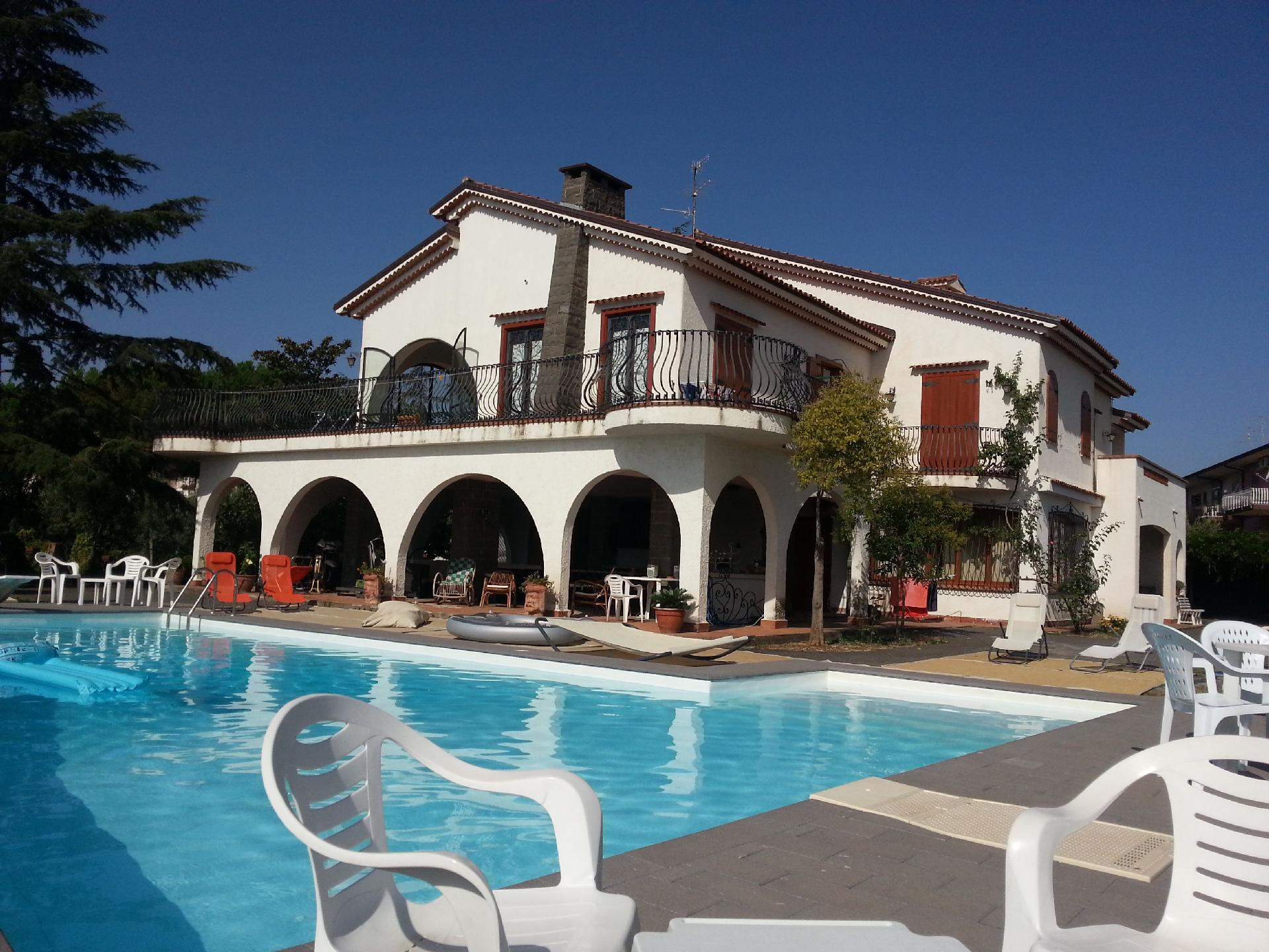 Ferienhaus mit Privatpool für 4 Personen  + 2 Ferienhaus in Italien