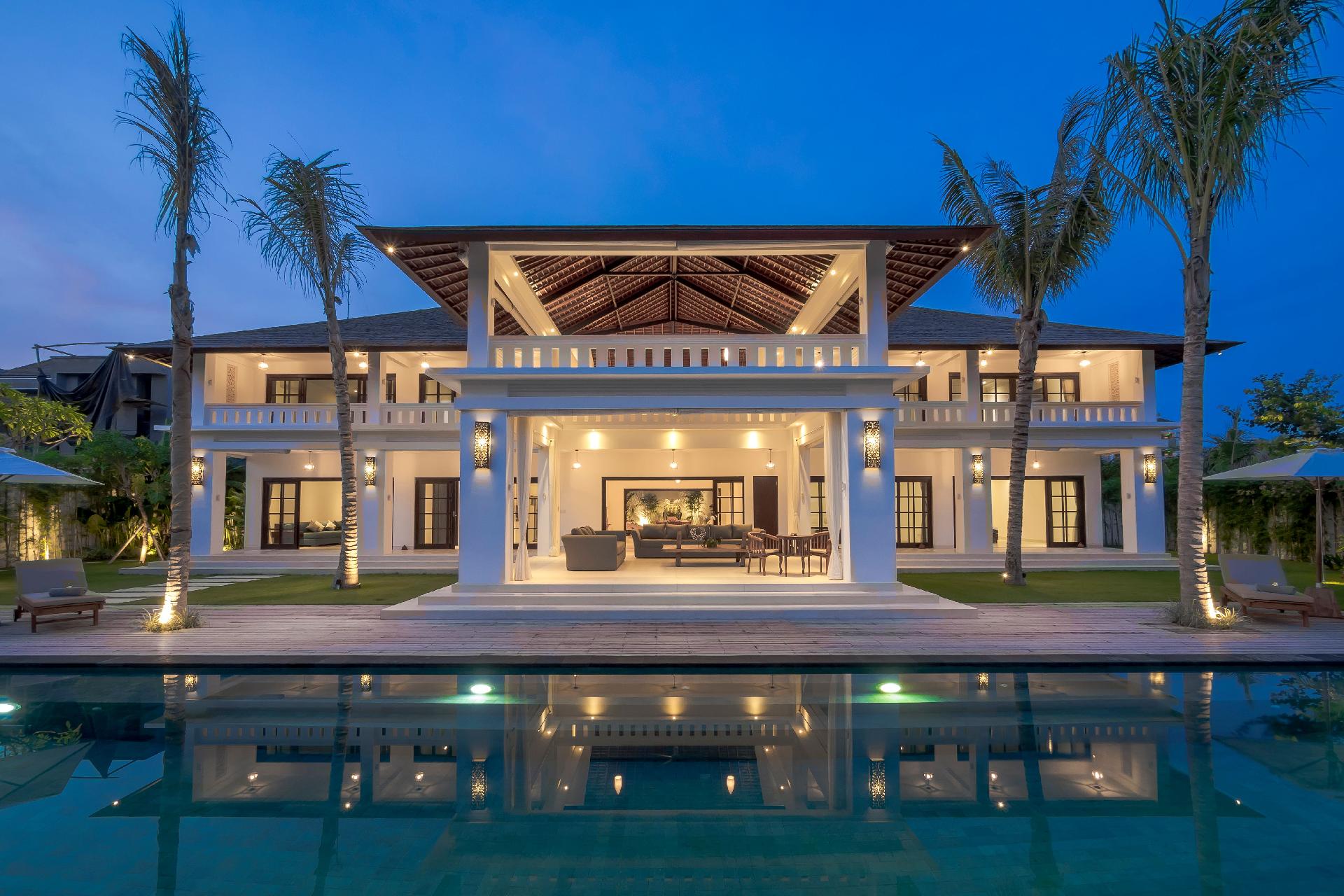 Ferienhaus mit Privatpool für 14 Personen ca. Ferienhaus  Bali