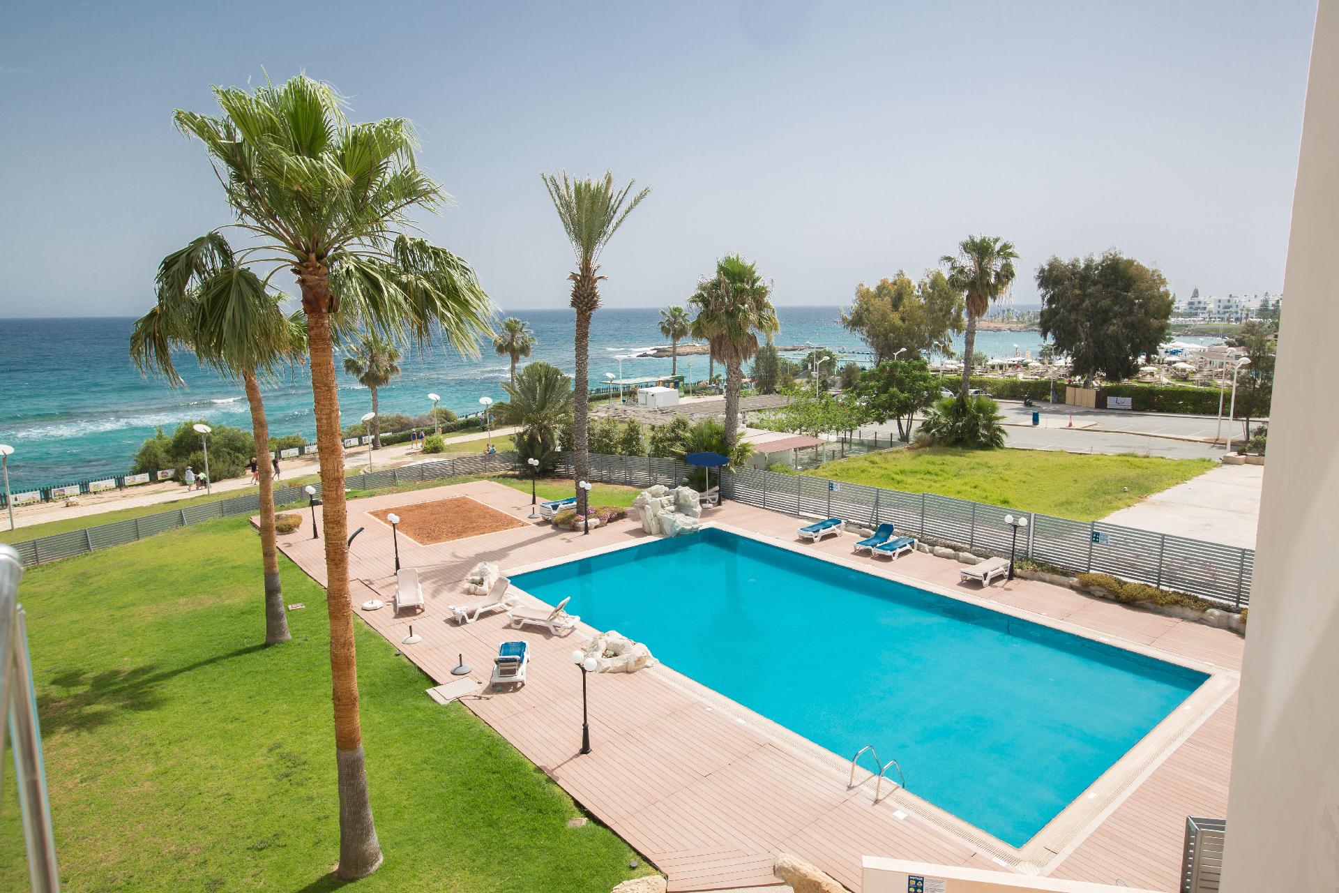 Ferienwohnung für 7 Personen ca. 90 m² i  in Zypern