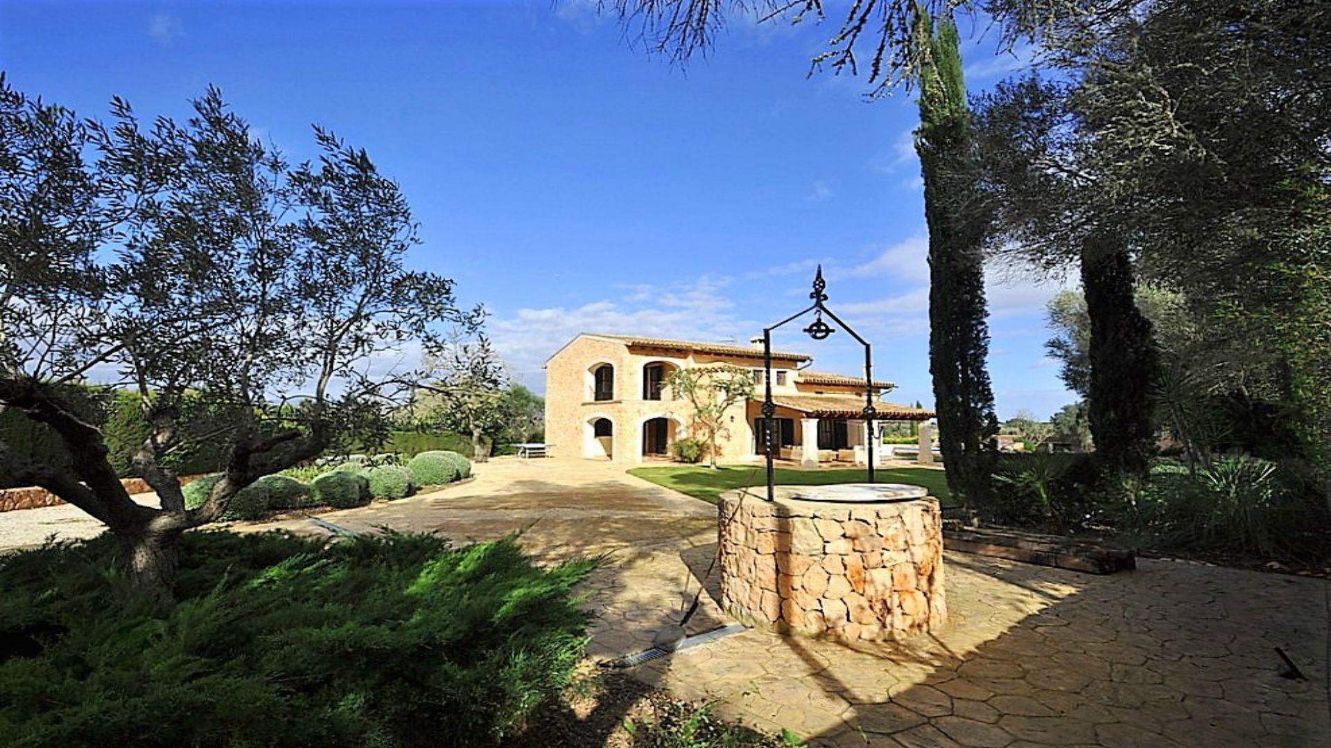 Geräumiges Landhaus in idyllischer Lage mit P Ferienhaus  Mallorca Mitte