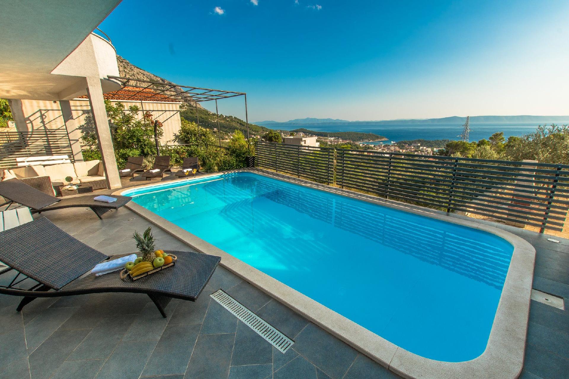 Ferienwohnung für 14 Personen ca. 320 m²  in Dalmatien