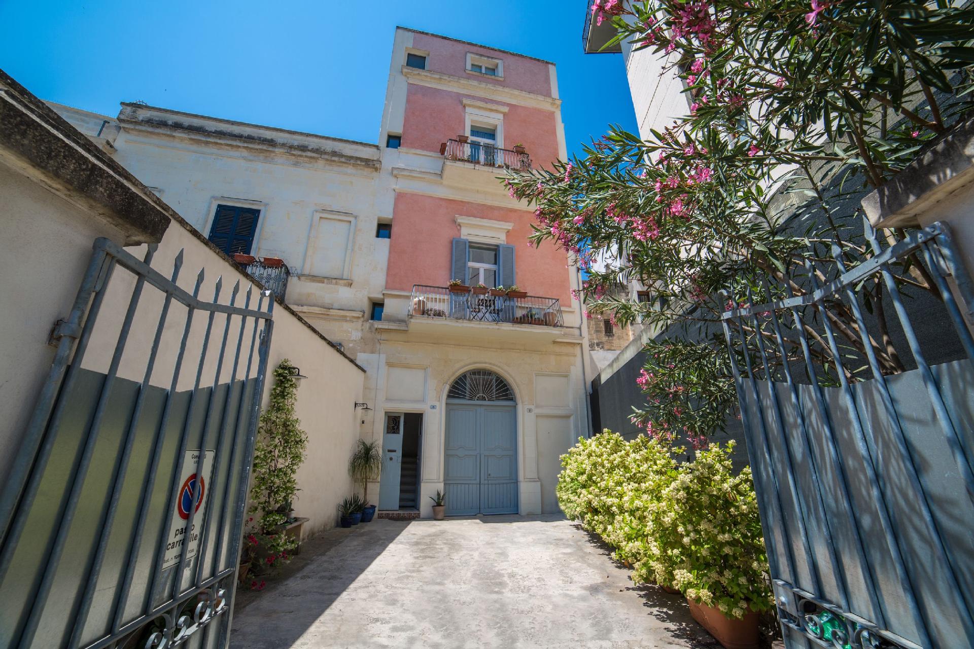 Appartement in Lecce mit Eigenem Balkon   Apulien