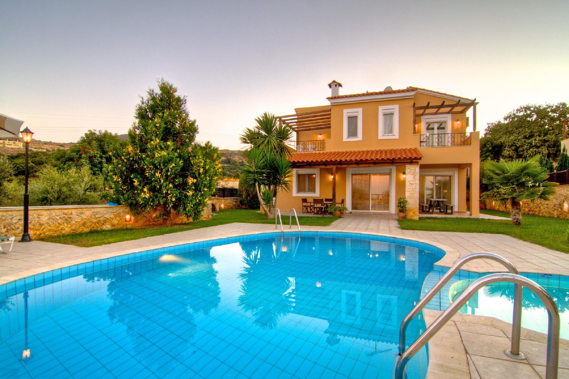 Ferienhaus mit Privatpool für 6 Personen ca.  Ferienhaus  Kreta