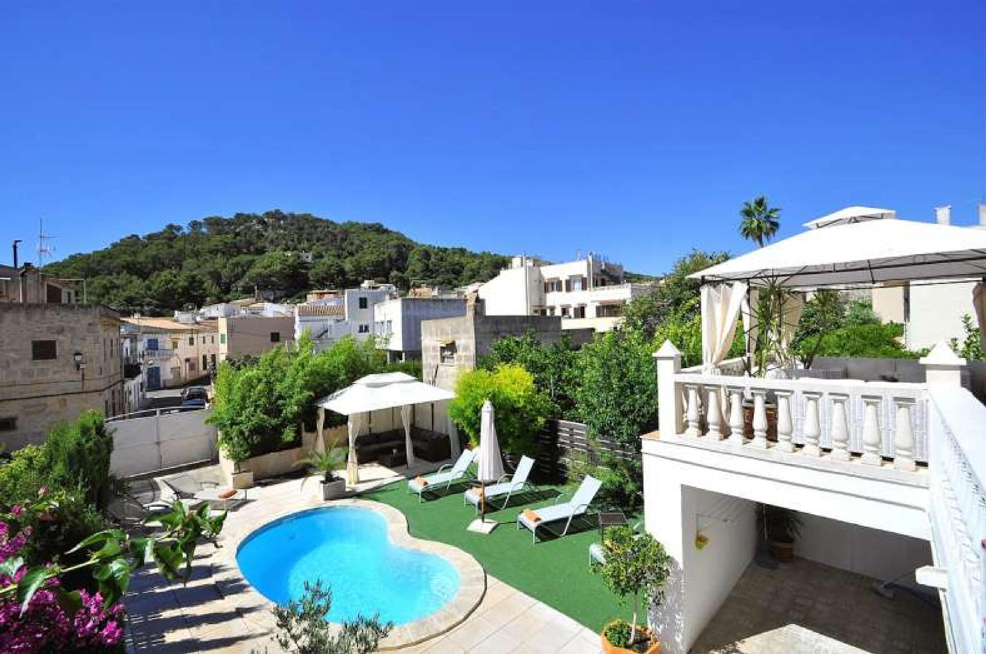 Ferienhaus mit Privatpool für 9 Personen ca.    Mallorca