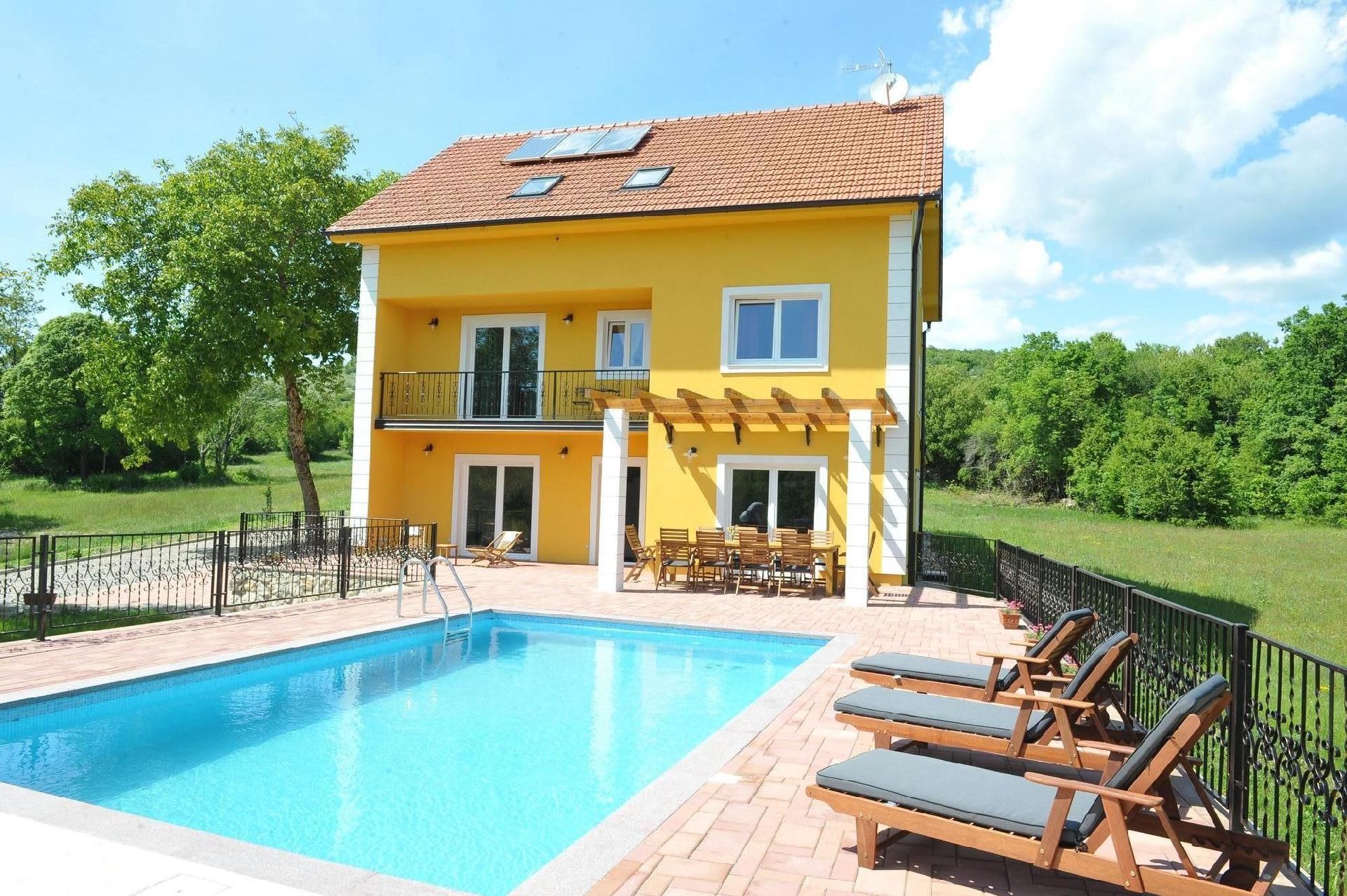 Alleinstehendes Ferienhaus mit Swimmingpool fü Ferienhaus in Kroatien