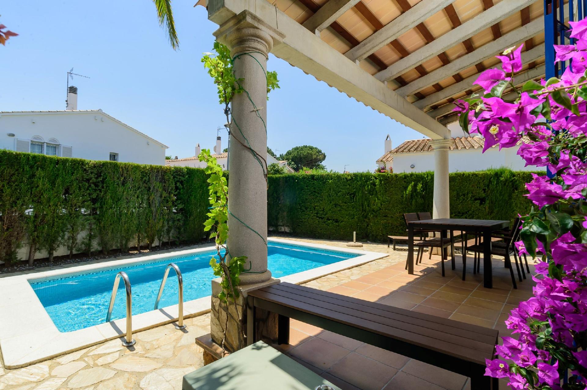 Ferienhaus mit Privatpool für 4 Personen  + 2 Ferienhaus  Costa Brava