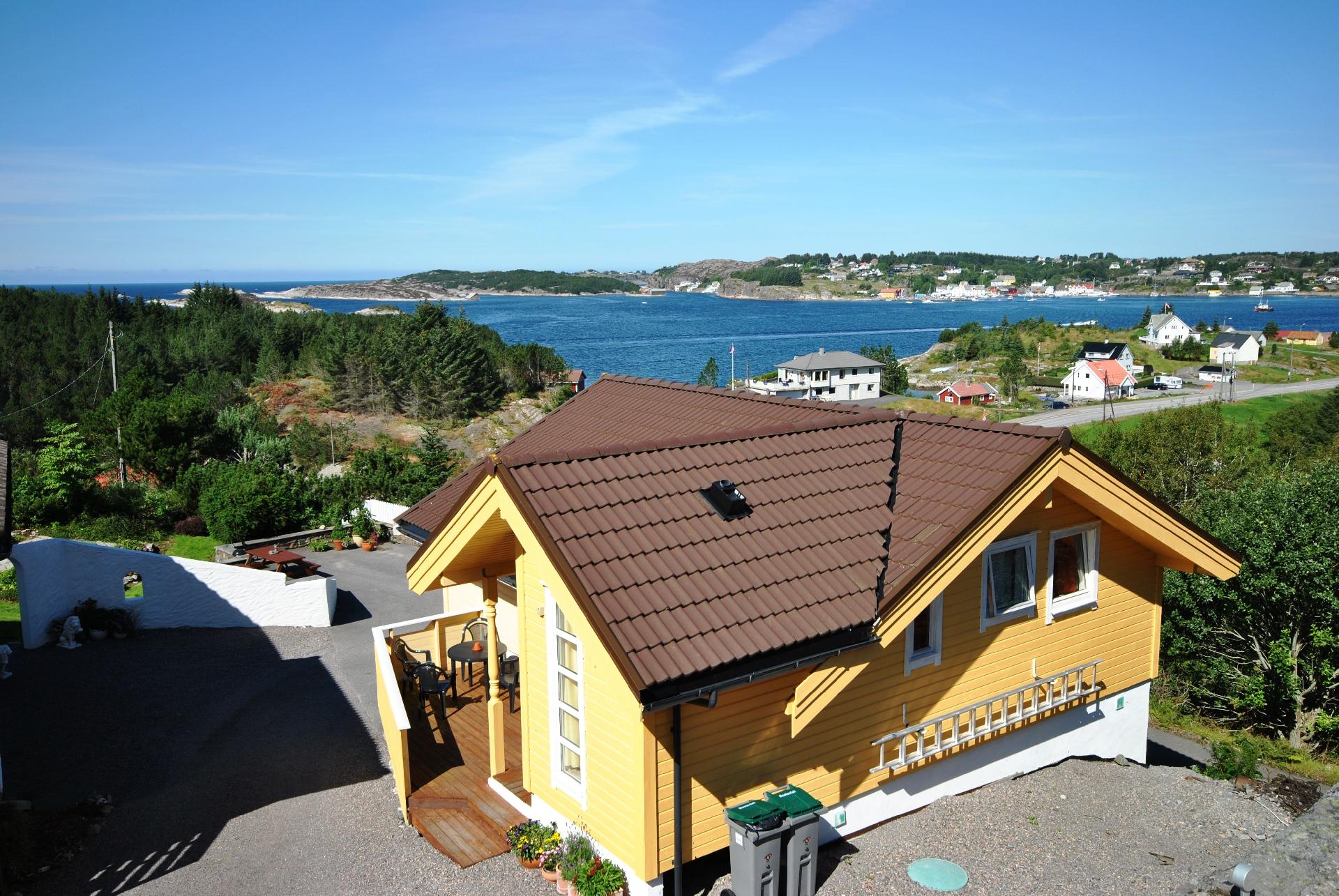 Gemütliches Ferienhaus mit Balkon und Garten  Ferienhaus in Norwegen