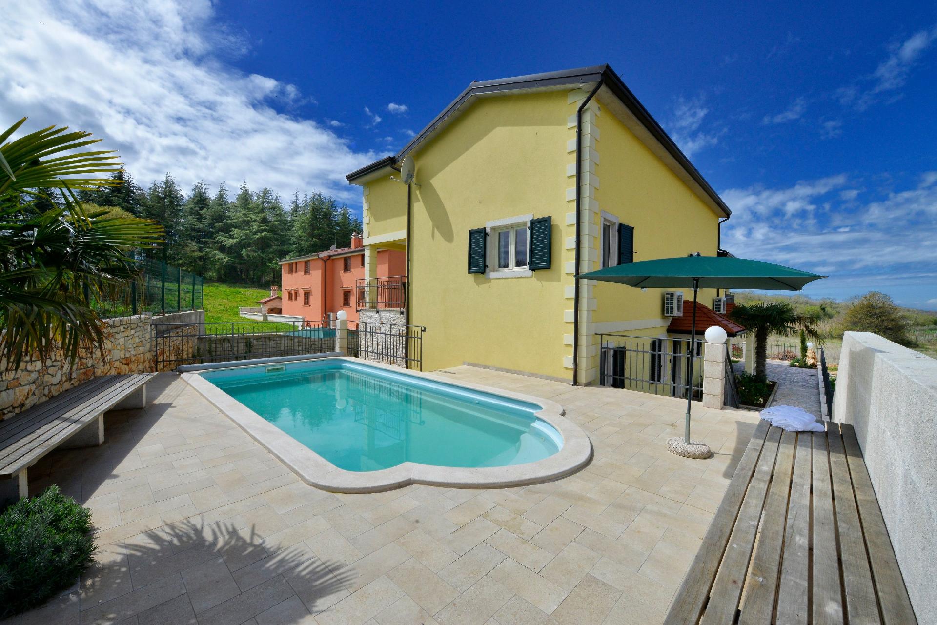 Ferienhaus in Mugeba mit Eigener Terrasse und geme Ferienhaus in Istrien