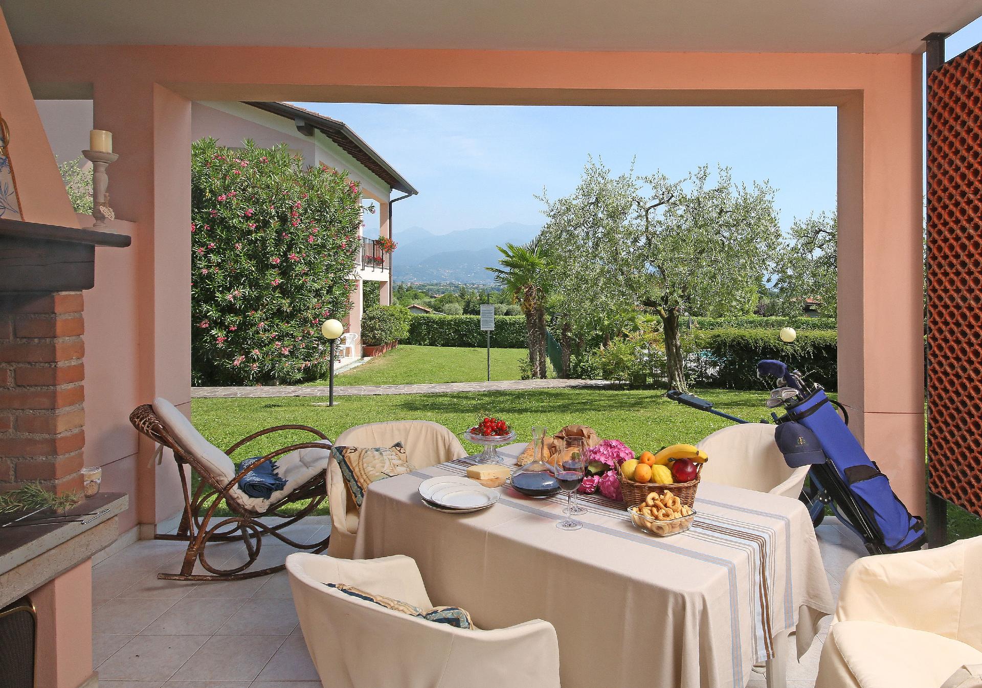 Ferienwohnung für 2 Personen  + 2 Kinder ca.  Ferienhaus  Manerba del Garda