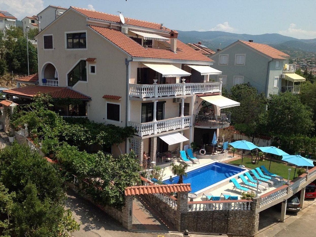 Nette Wohnung in Novi Vinodolski mit Garten, Terra Ferienhaus in Kroatien
