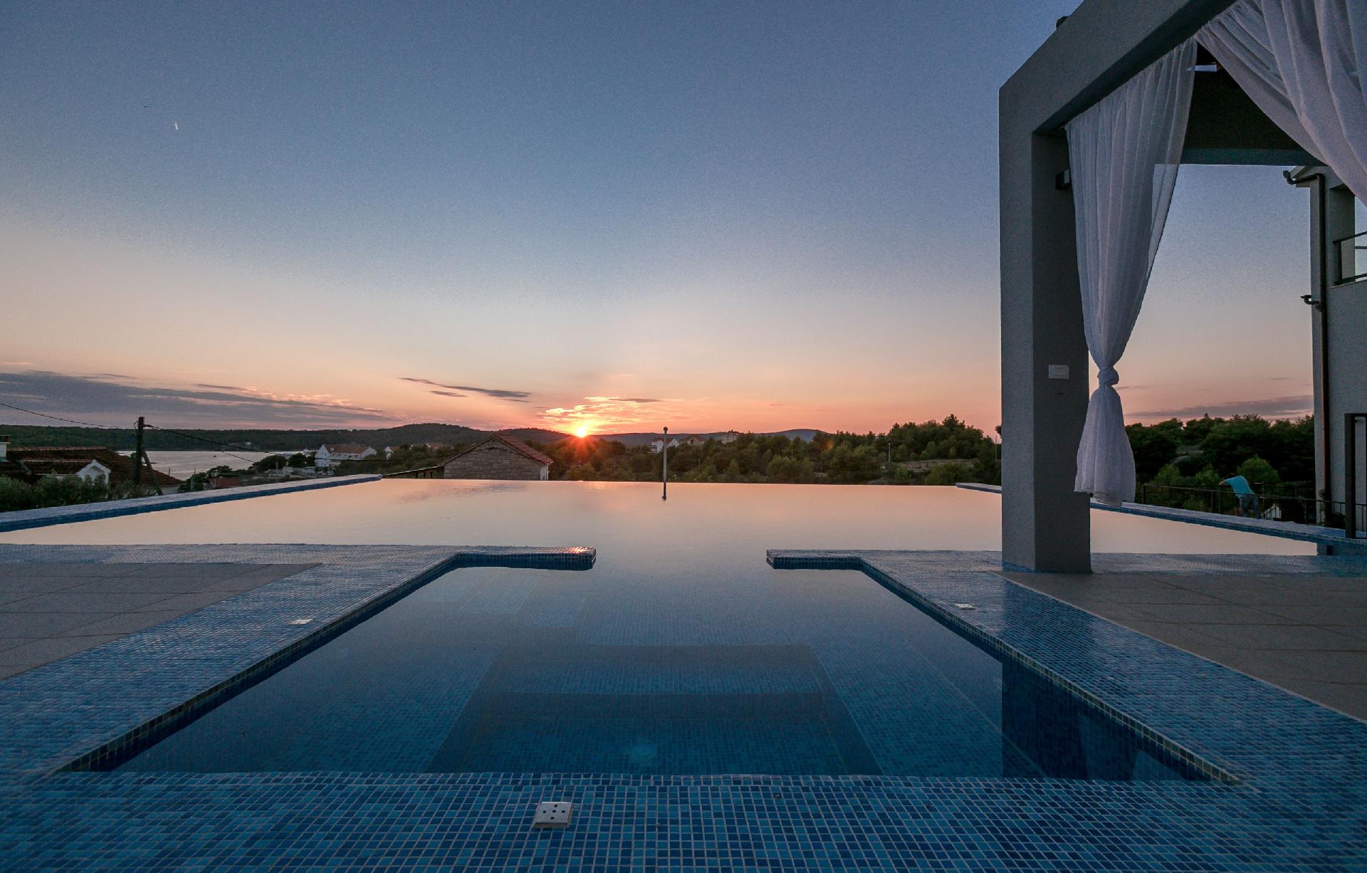 Ferienwohnung für 10 Personen ca. 150 m² Ferienwohnung  kroatische Inseln