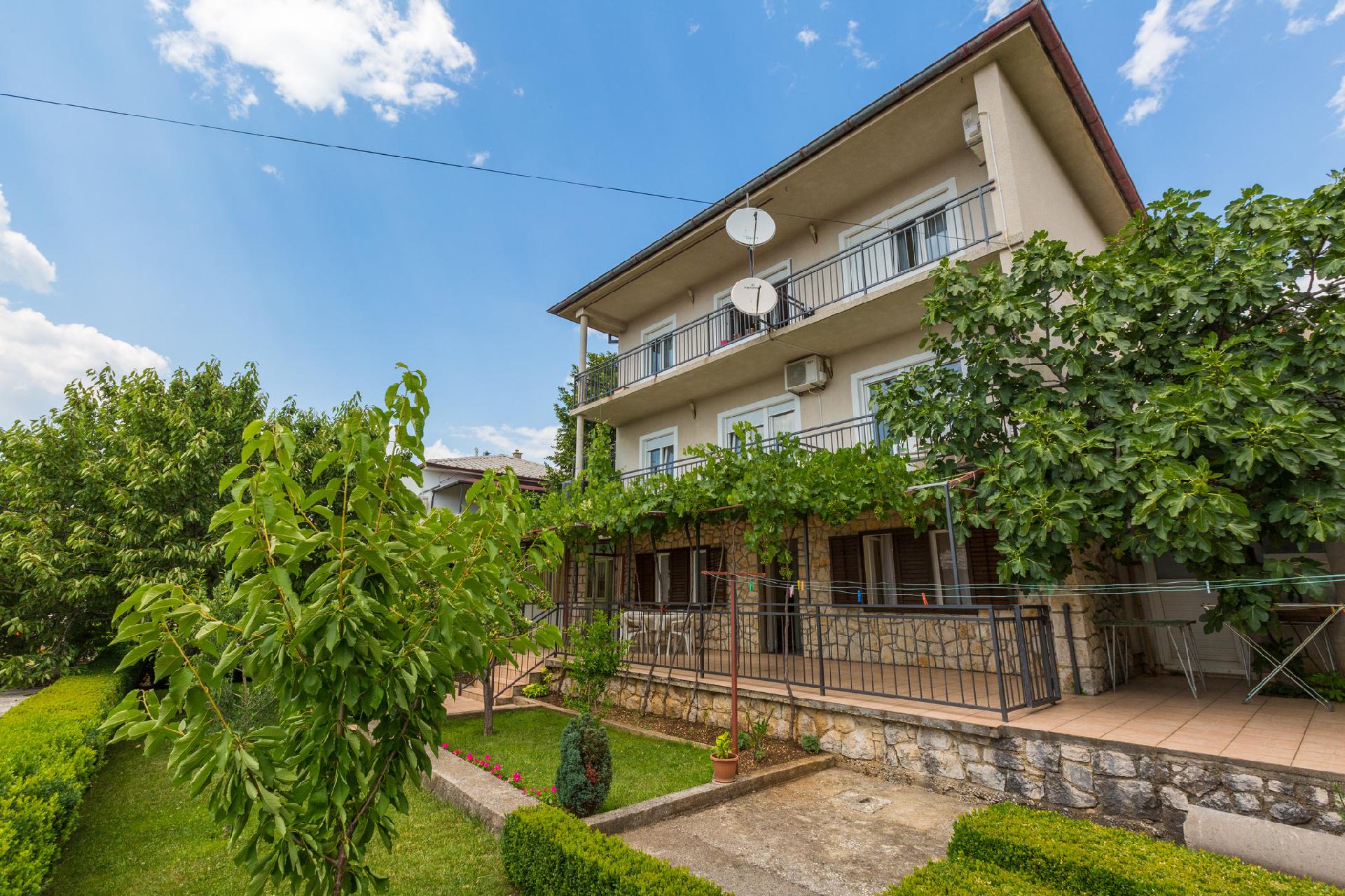 Ferienwohnung für 4 Personen ca. 60 m² i   Novi Vinodolski