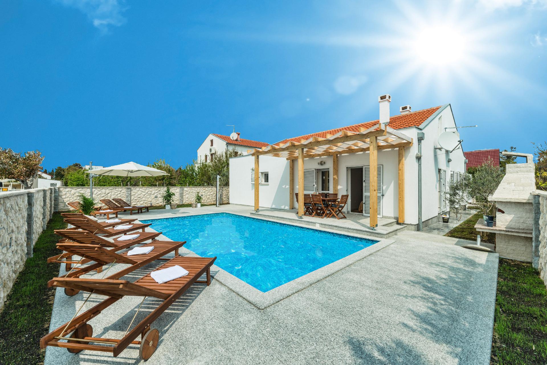 Ferienhaus in Privlaka mit Privatem Pool  