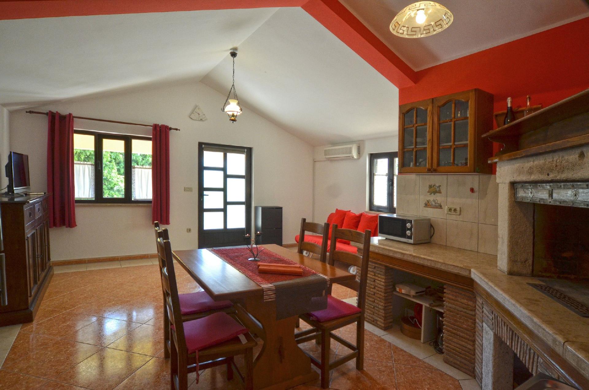 Ferienwohnung mit Terrasse für vier Personen Ferienhaus in Istrien