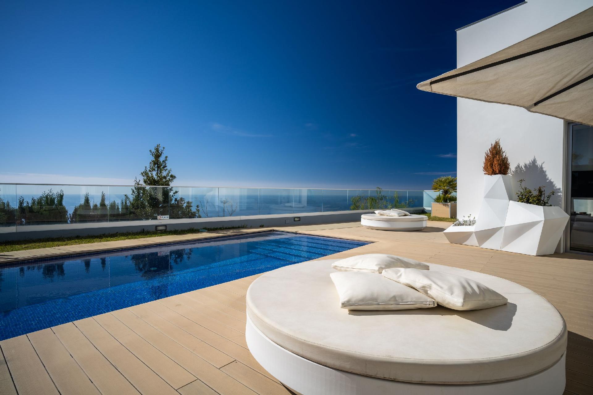 Ferienhaus mit Privatpool für 8 Personen ca.  Ferienhaus auf Madeira