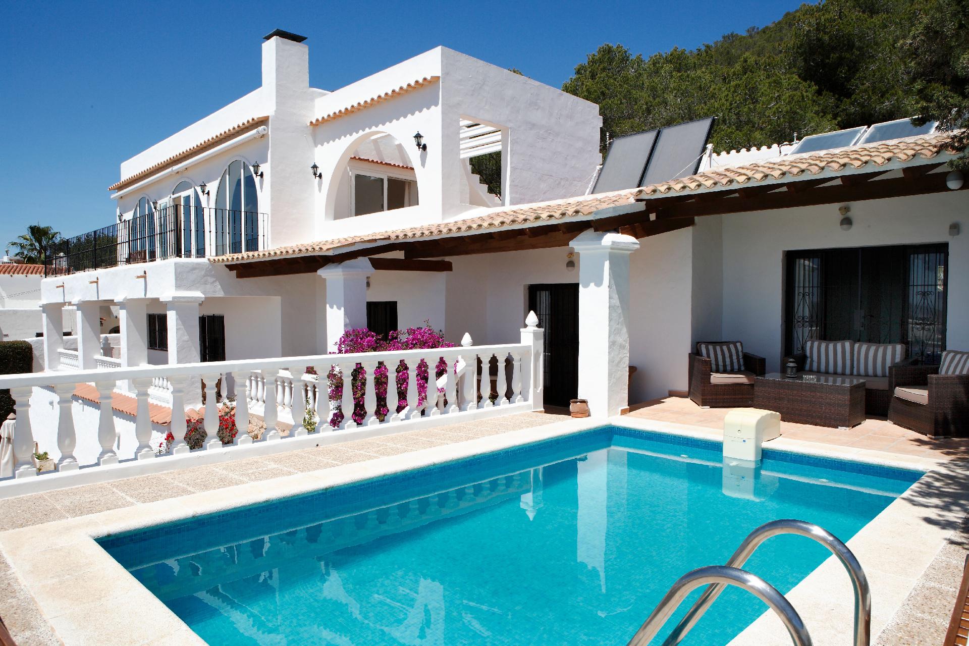 Ferienhaus mit Privatpool für 6 Personen ca.  Ferienhaus  Balearen
