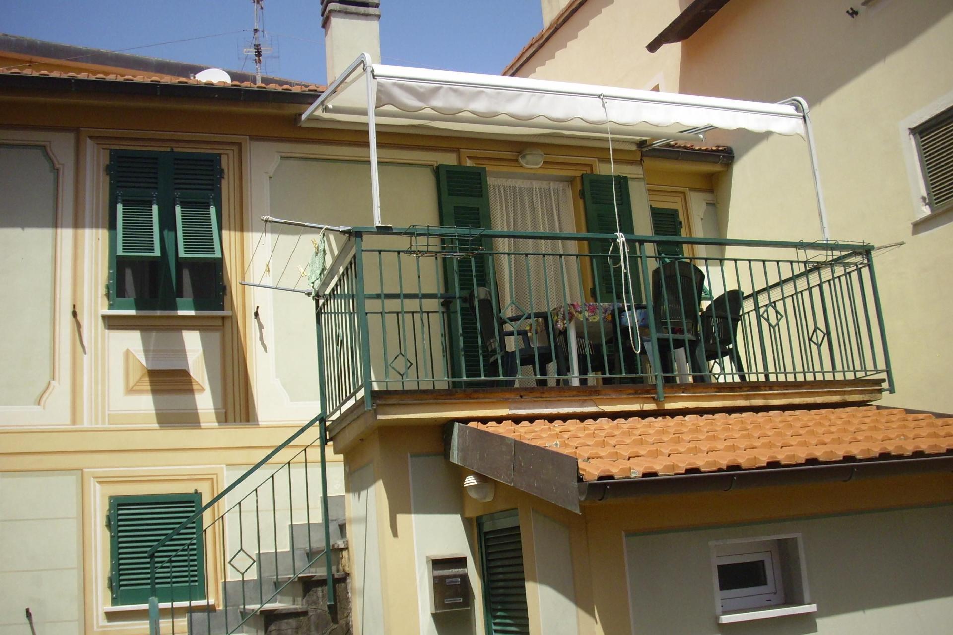 Ferienwohnung für 4 Personen ca. 65 m² i Ferienhaus  Genova