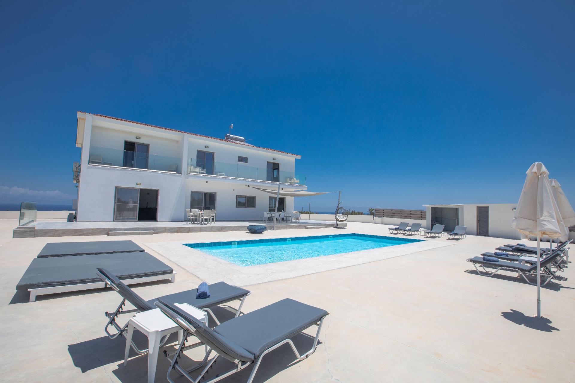 Ferienhaus mit Privatpool für 12 Personen ca. Ferienhaus in Zypern
