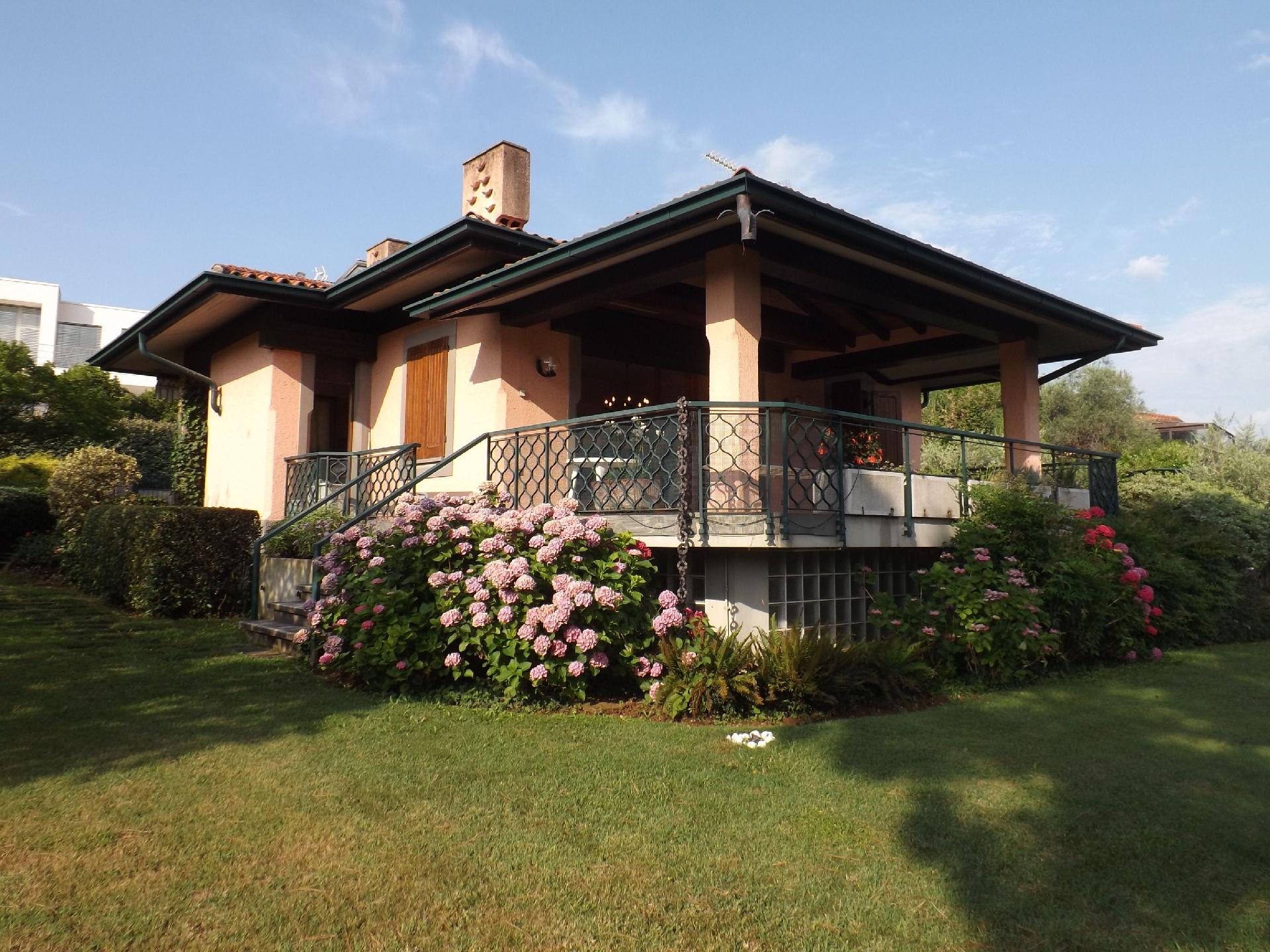 Ferienhaus für 9 Personen ca. 250 m² in  Ferienhaus  Gardasee - Lago di Garda