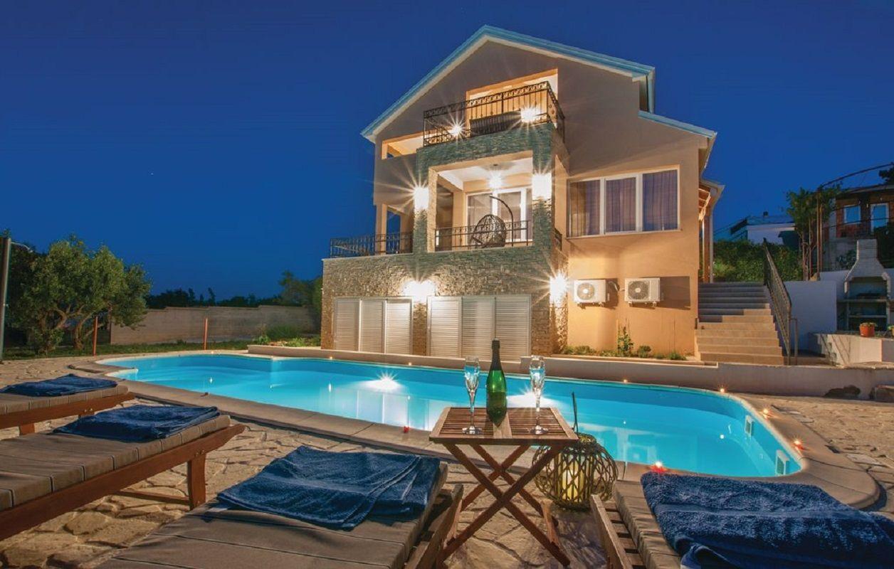 Strandnahes, ruhig gelegenes Ferienhaus mit eigene Ferienhaus in Dalmatien