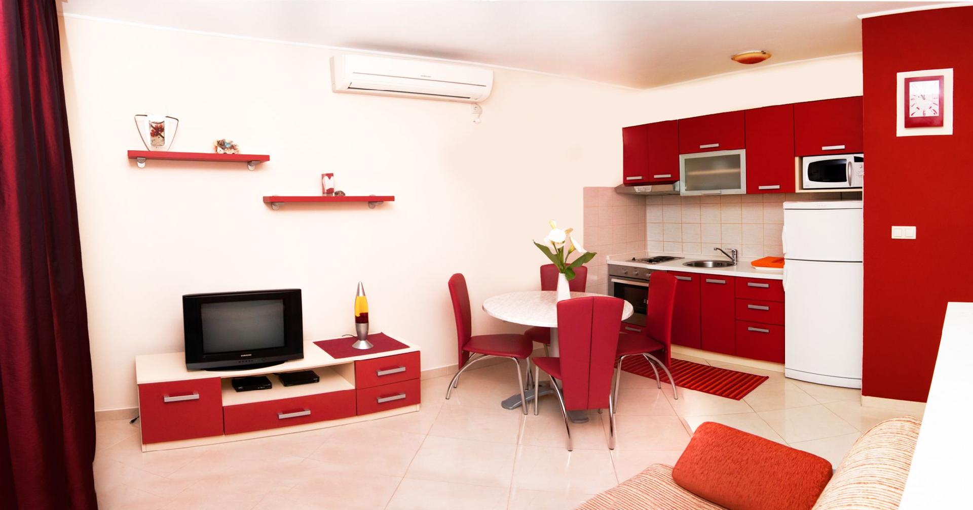 Ferienwohnung für 6 Personen ca. 52 m² i Ferienwohnung in Dalmatien