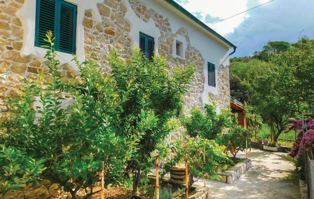 Ferienhaus für 6 Personen ca. 90 m² in S Ferienhaus  kroatische Inseln