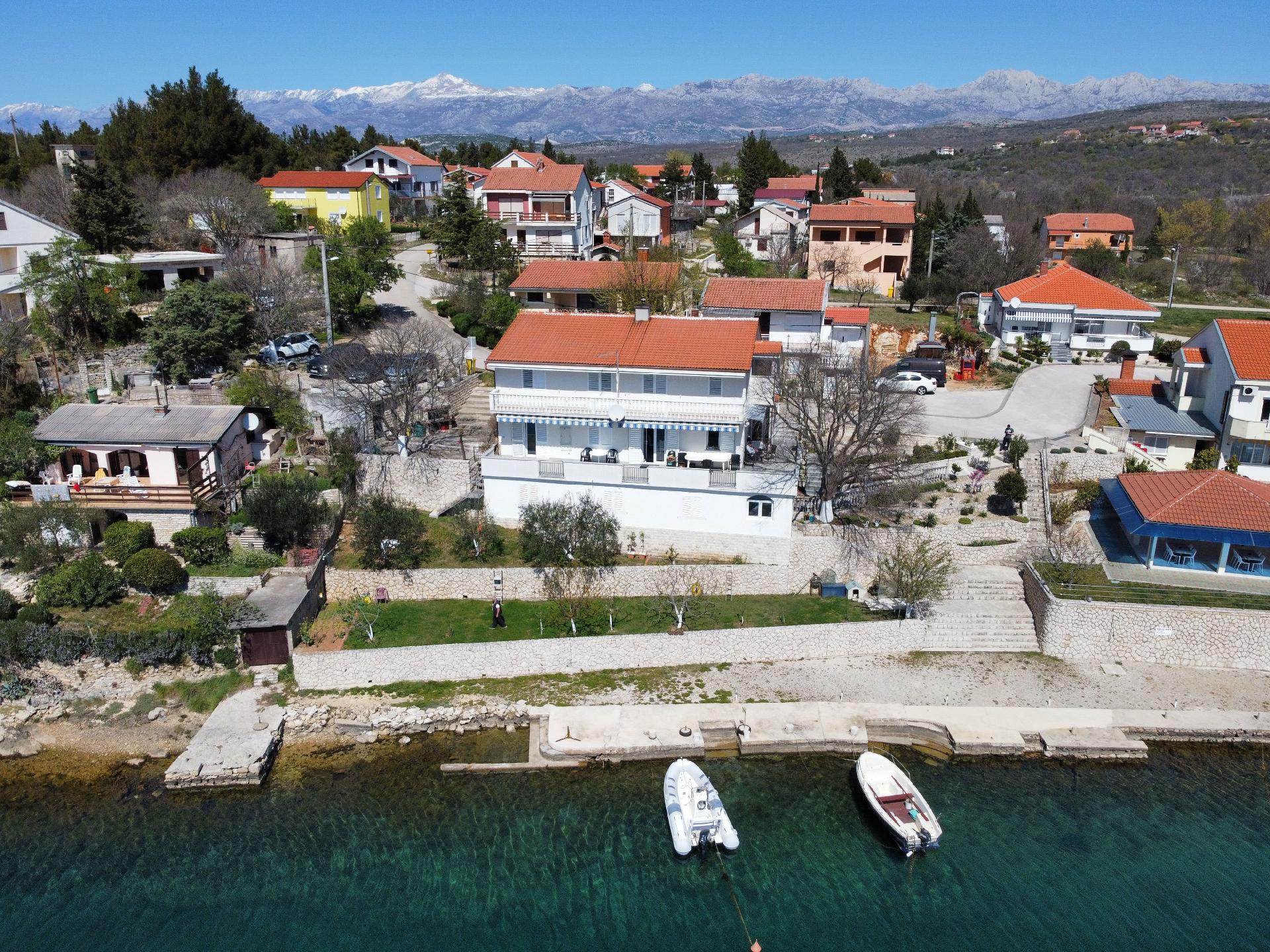 Ferienwohnung für 8 Personen ca. 120 m²  Ferienhaus  Zadar Riviera