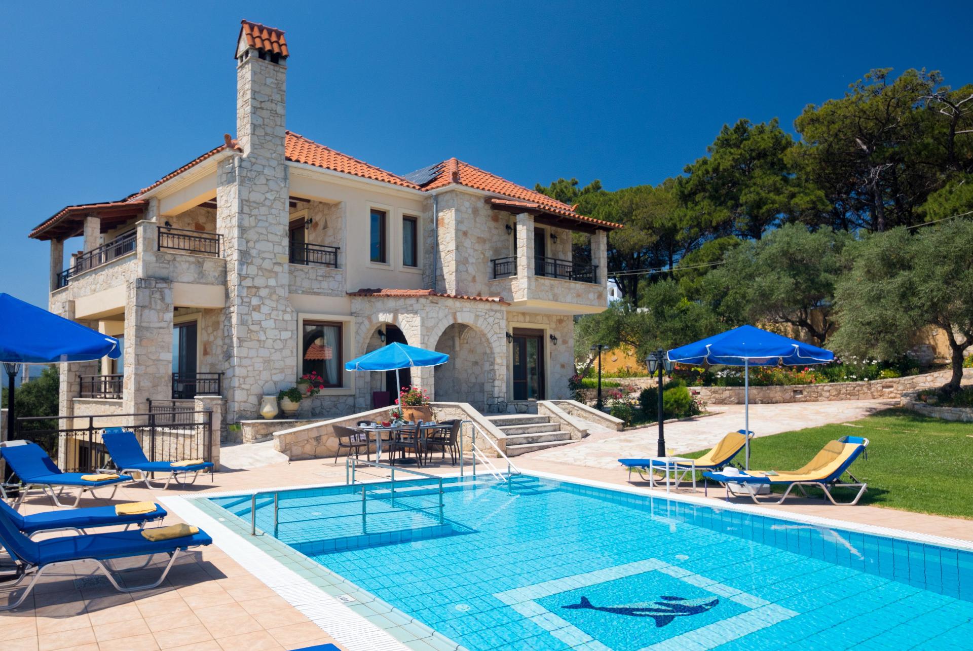 Ferienhaus mit Privatpool für 12 Personen ca. Ferienhaus in Griechenland