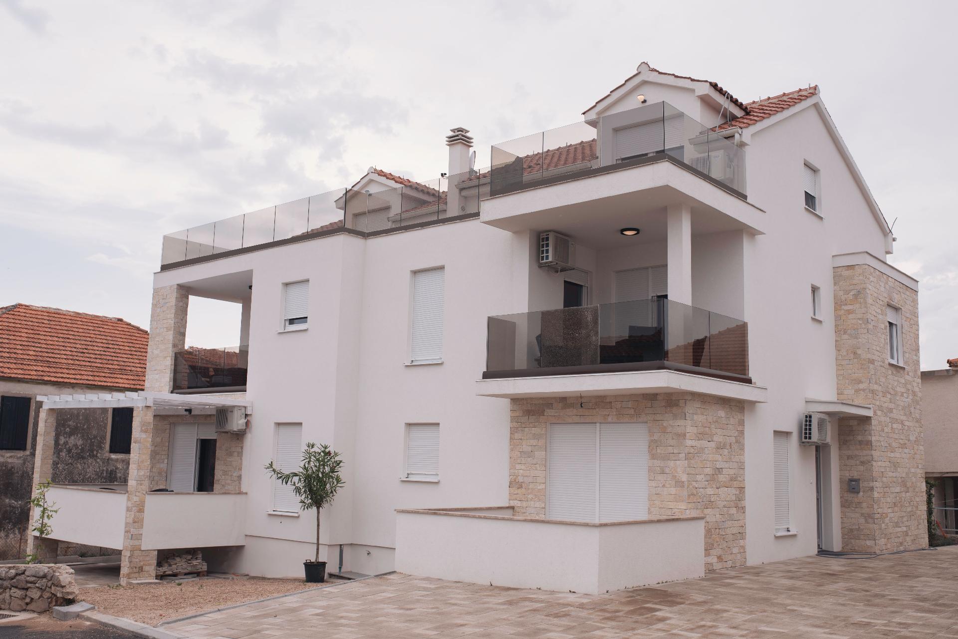 Ferienwohnung für 6 Personen ca. 63 m² i Ferienhaus in Dalmatien