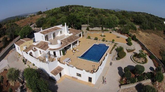 Ferienhaus mit Privatpool für 8 Personen ca.  Ferienhaus  Algarve