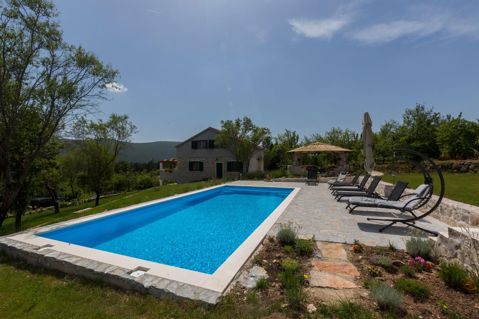 Ferienhaus mit Privatpool für 11 Personen ca.  in Dalmatien