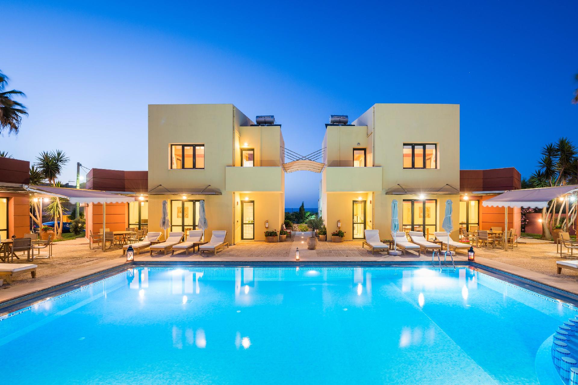 Ferienhaus mit Privatpool für 24 Personen ca. Ferienwohnung in Griechenland