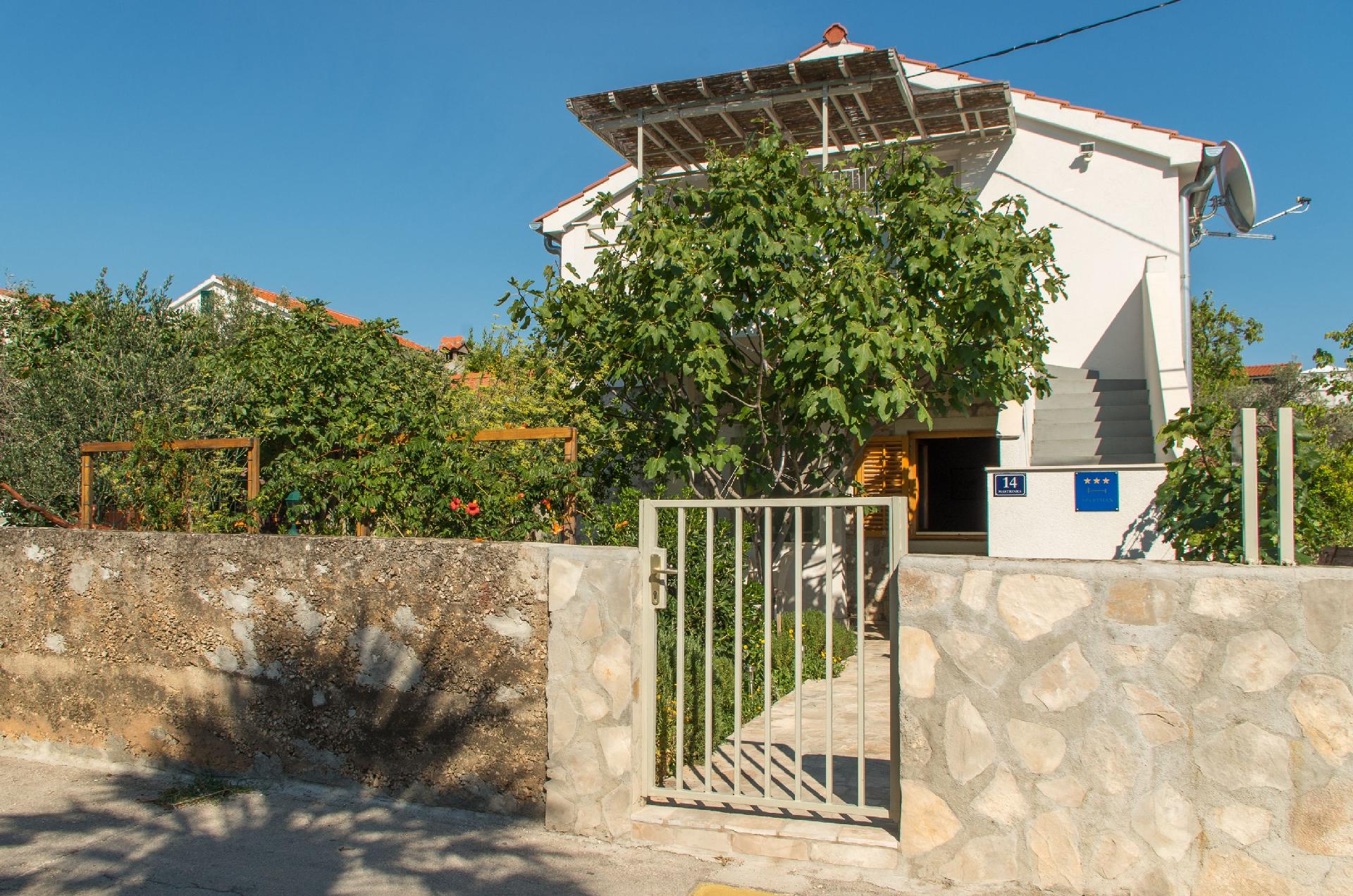 Ferienwohnung für 3 Personen ca. 26 m² i Ferienhaus  Split Riviera